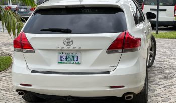 Clean Used 2011 Toyota Venza full