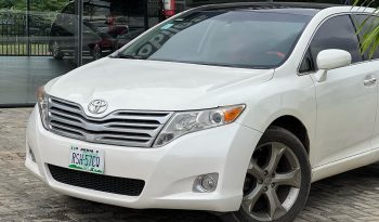 Clean Used 2011 Toyota Venza full