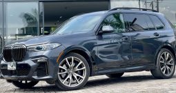 Clean 2021 BMW X7 M50i