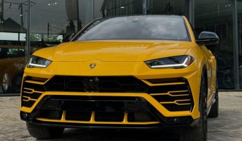 2020 Lamborghini Urus Giallo Auge full