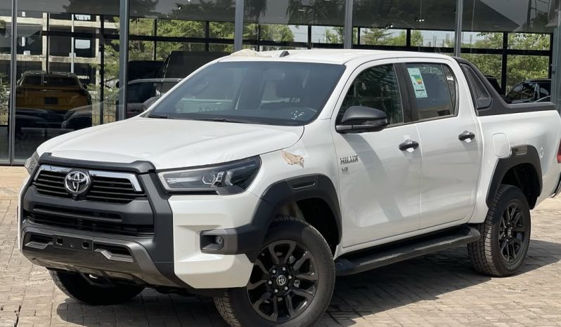 Brand New 2024 Toyota Hilux Adventure SRS full