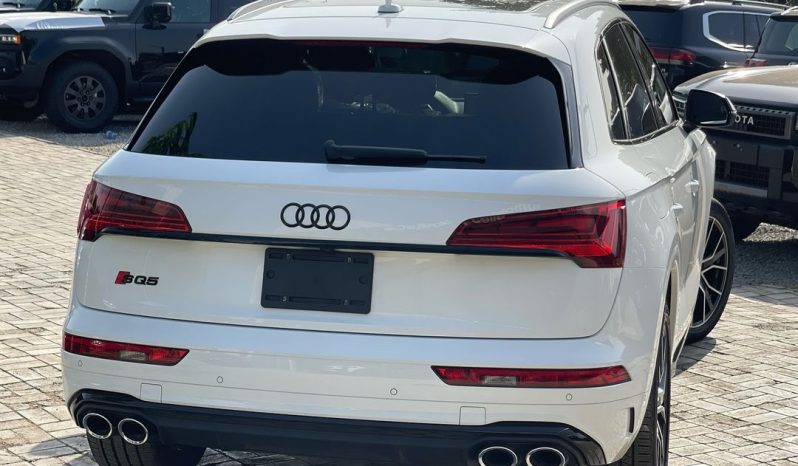 2023 Audi SQ5 full