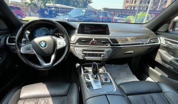 Clean Foreign Used 2017 BMW 740E E-DRIVE HYBRID full