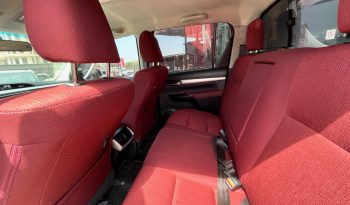 Clean Foreign Used 2020 Toyota Hilux SR5 V6 full