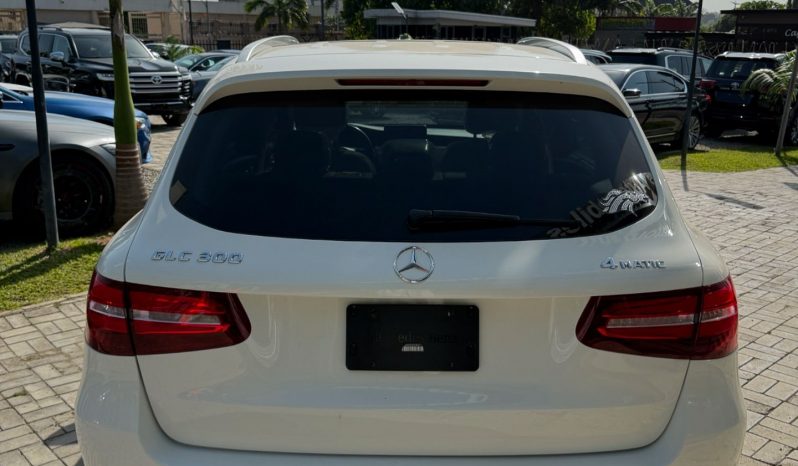 2016 Mercedes Benz GLC300 full