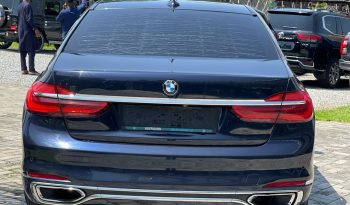 Clean Foreign Used 2017 BMW 740E E-DRIVE HYBRID full