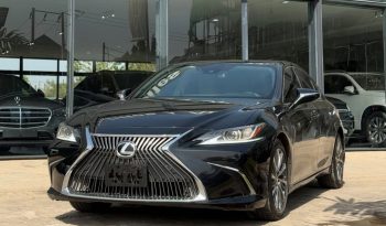 Black 2019 Lexus ES350 full