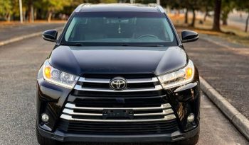 Clean Foreign Used 2021 Toyota Highlander XLE AWD full