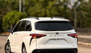 Foreign Used 2021 Toyota Sienna XSE Hybrid full