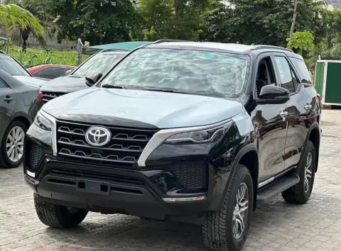 SUVs Toyota Fortuner abuja 