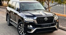 Nigerian Used 2019 Toyota Landcruiser V8 VXR